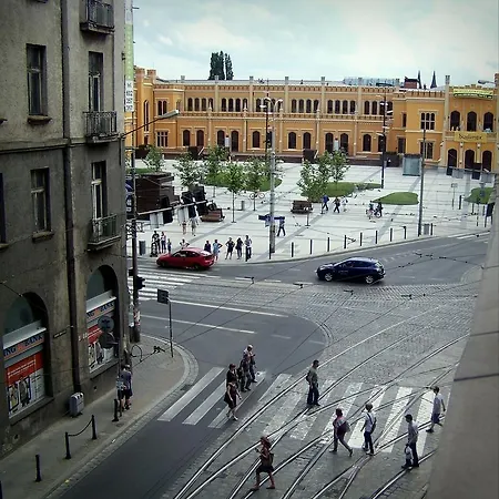 Babel Hostel, Dworzec Pkp, Rynek بيت شباب فروتسواف