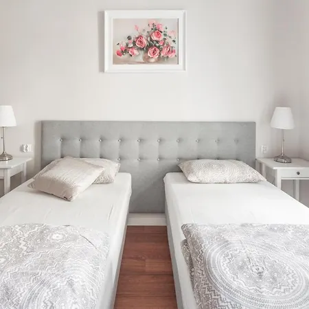 Babel Hostel, Dworzec Pkp, Rynek بيت شباب