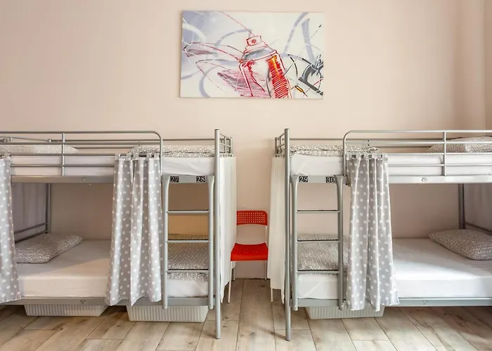 Babel Hostel, Dworzec Pkp, Rynek *