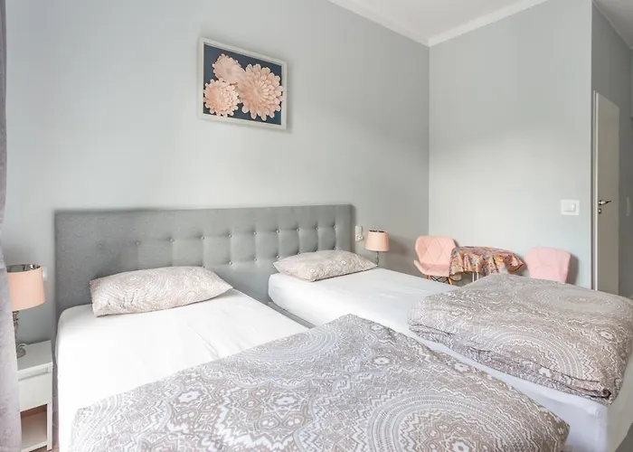 Vandrarhem Babel Hostel, Dworzec Pkp, Rynek *