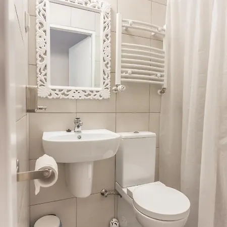 Babel Hostel, Dworzec Pkp, Rynek