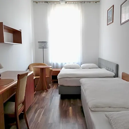 Babel Hostel, Dworzec Pkp, Rynek Hostel