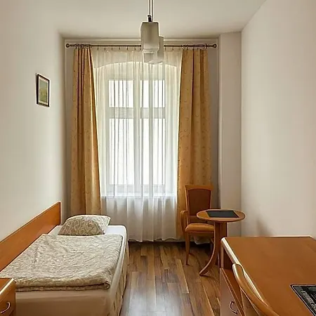 Babel Hostel, Dworzec Pkp, Rynek Auberge de jeunesse