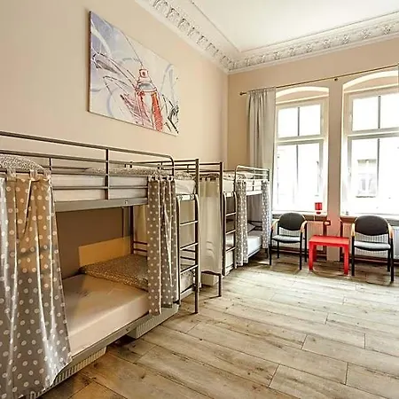 Babel Hostel, Dworzec Pkp, Rynek *