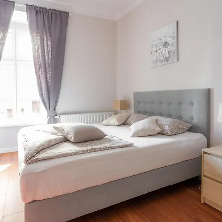 Babel Hostel, Dworzec Pkp, Rynek Hostel *