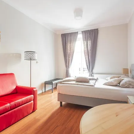 Babel Hostel, Dworzec Pkp, Rynek * Wroclaw