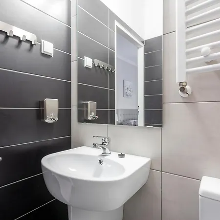 Babel Hostel, Dworzec Pkp, Rynek Hostal *