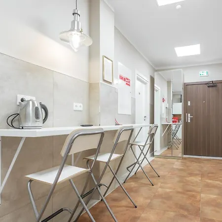 Babel Hostel, Dworzec Pkp, Rynek